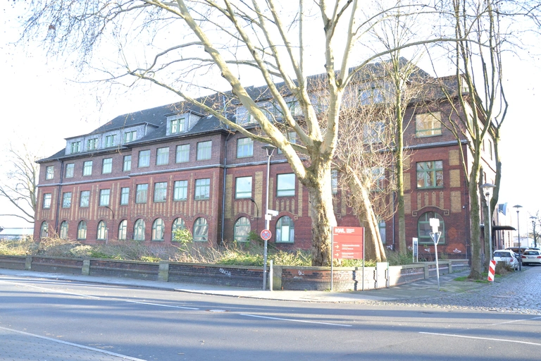 Ehemaliges Verwaltungsgebäude der Zeche Lothringen