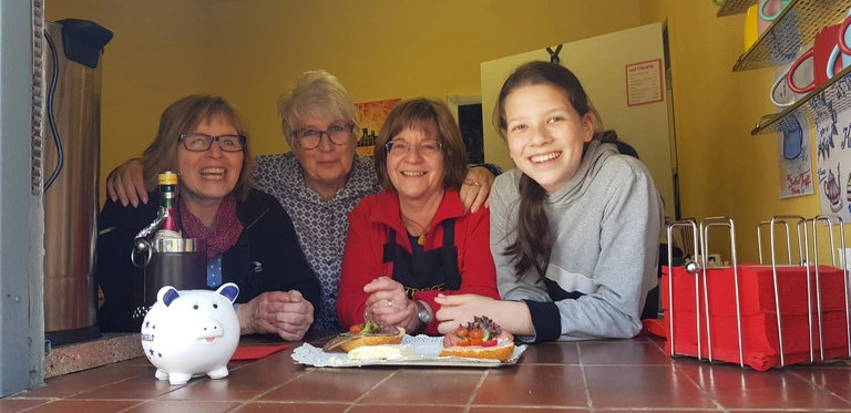 Kaffee anne Bude am 05.04.2025 mit jugendlichem Nachwuchs