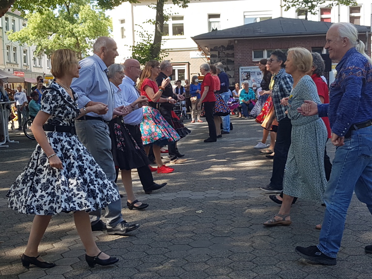 Square Dance beim Tag der Trinkhallen 2020