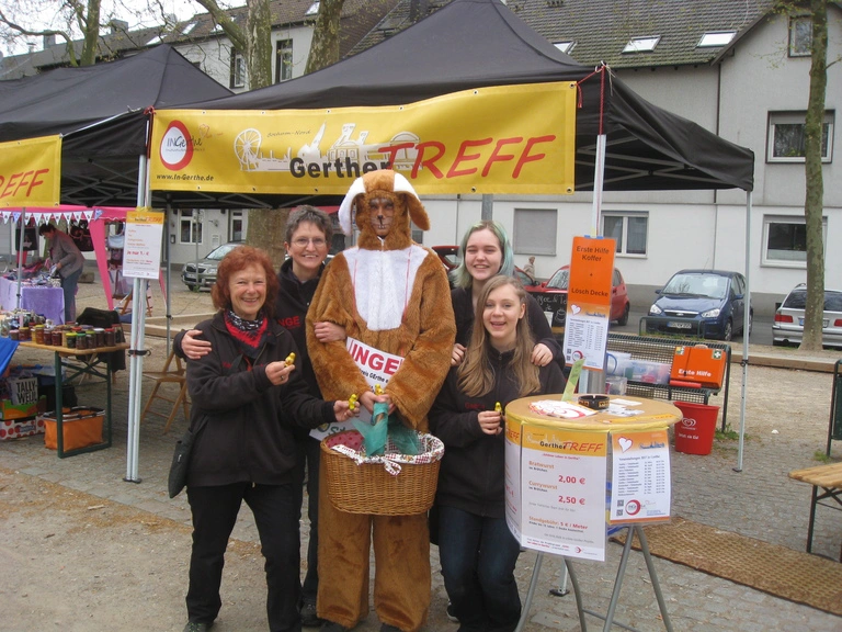 Flohmarkt am 01.04.2017 im Marktgarten dass 1.te Team