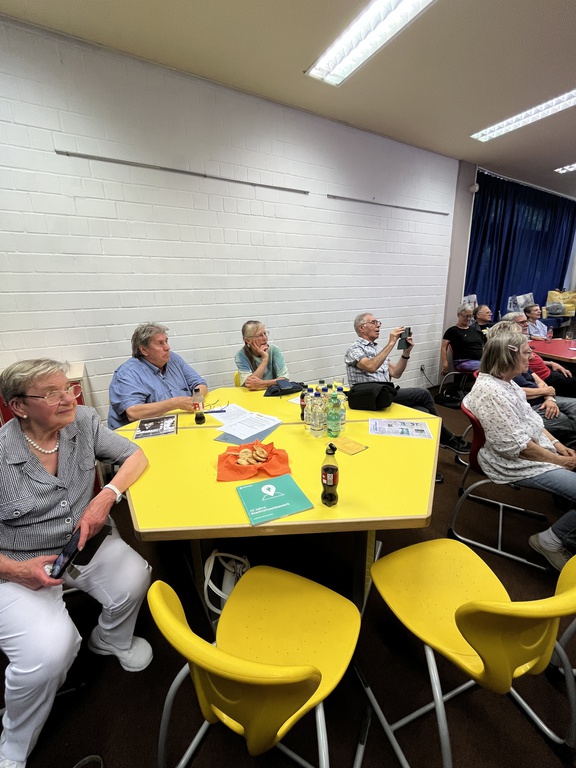 1. Vorstellung des Projekts Zeitsprung am 18.07.2025 in der Zweigbücherei Gerthe