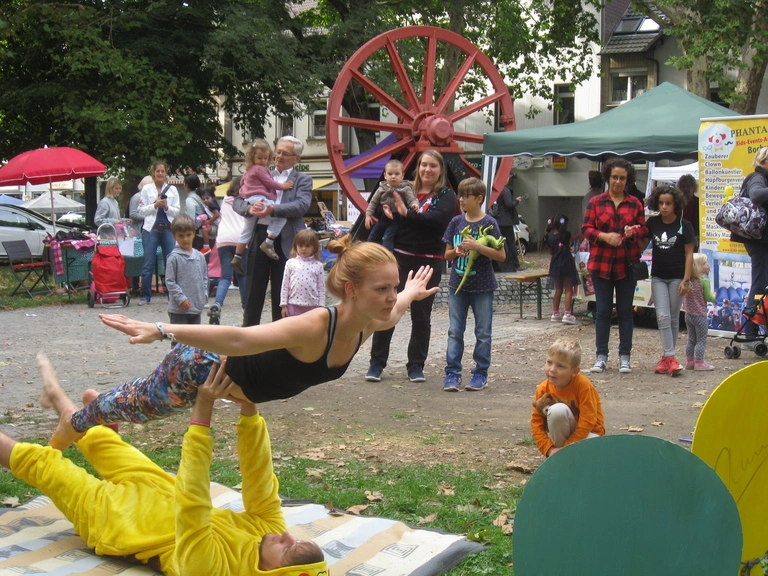 Flohmarkt 31.8.2018 künstlerische Darbietung