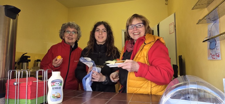 Saison Start anne Bude 2026 mit jugendlicher Unterstützung