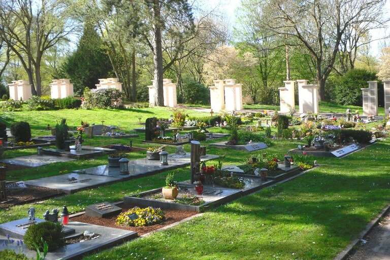 Hiltroper Friedhof Eingangsbereich