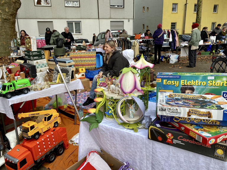 Flohmarkt Weihnachten 8.11.2025
