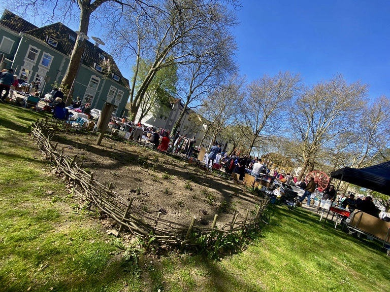 Osterflohmarkt 2025