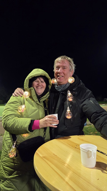 Erster Lichterlauf am 26.10.25 Endstation auf dem Fußballplatz in Gerthe