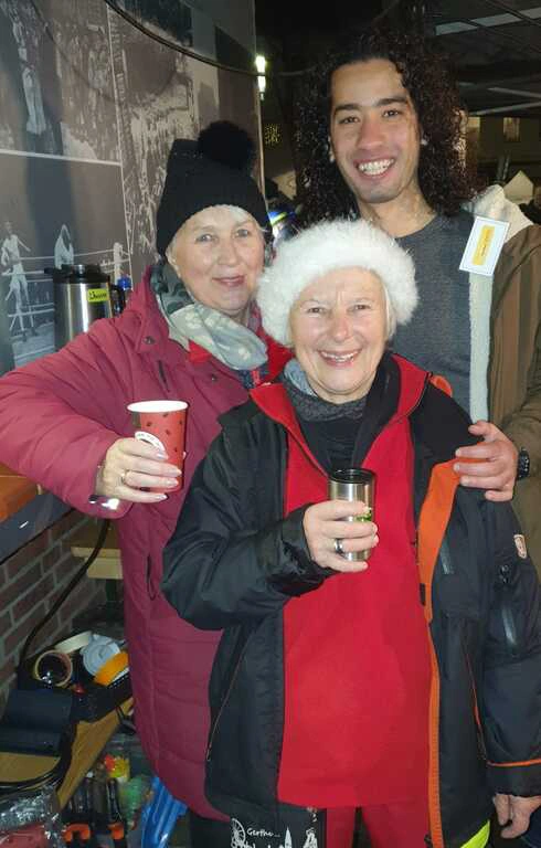 Weihnachtsmarkt Team vom 06.12.2024