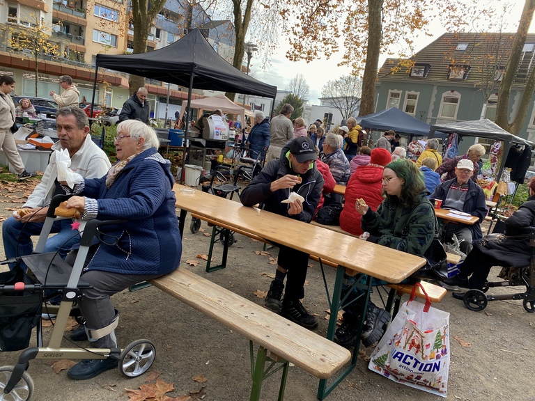 Flohmarkt Weihnachten 8.11.2025