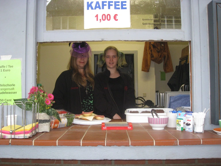 Erstes Kaffee anne Bude Team 01.10.2016