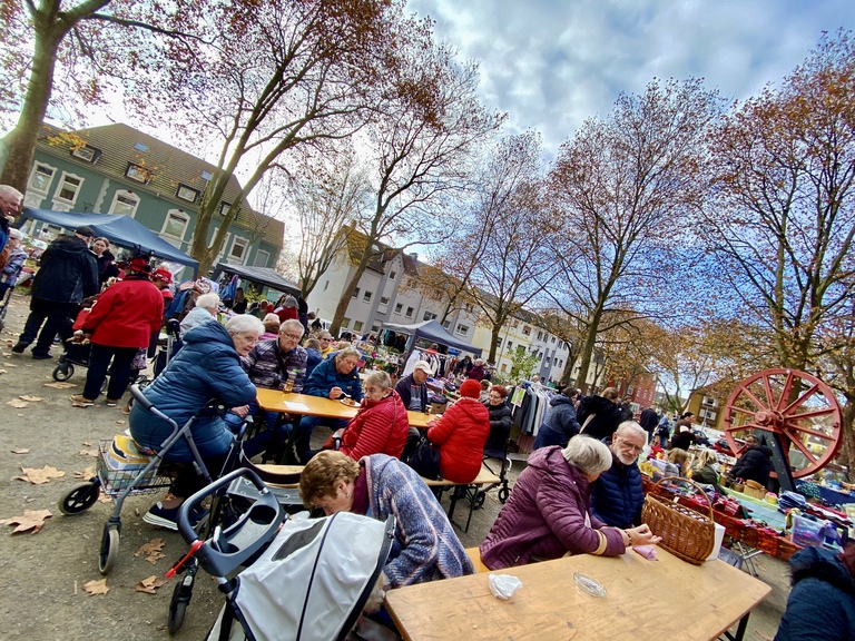 Flohmarkt Weihnachten 8.11.25