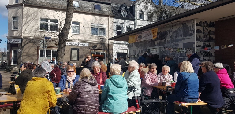 Kaffee anne Bude am 29.03.2025 viele Besucher