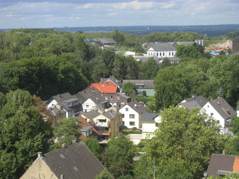 Blick vom Turm der Erlöser Kirche auf Hiltrop