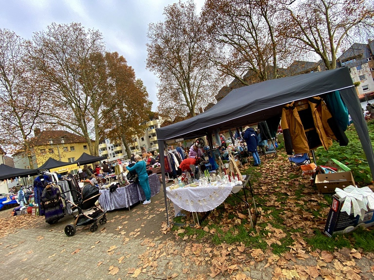 Flohmarkt Weihnachten 8.11.25