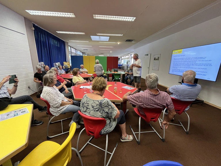 1. Vorstellung des Projekts Zeitsprung am 18.07.2025 in der Zweigbücherei Gerthe