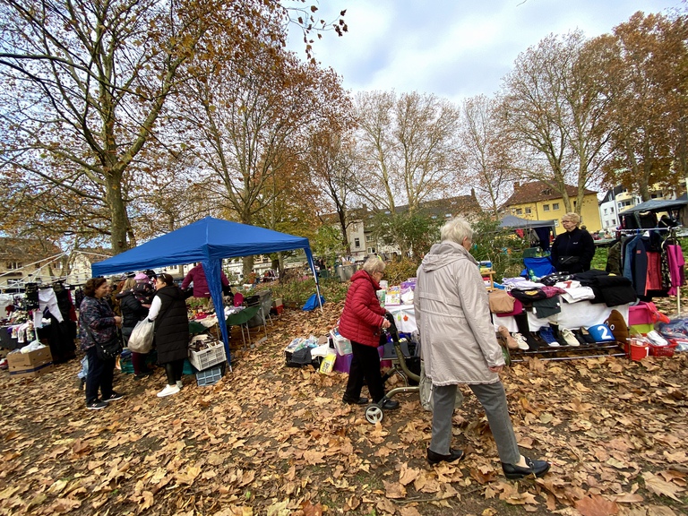 Flohmarkt Weihnachten 8.11.25