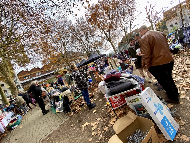 Flohmarkt Weihnachten 8.11.2025