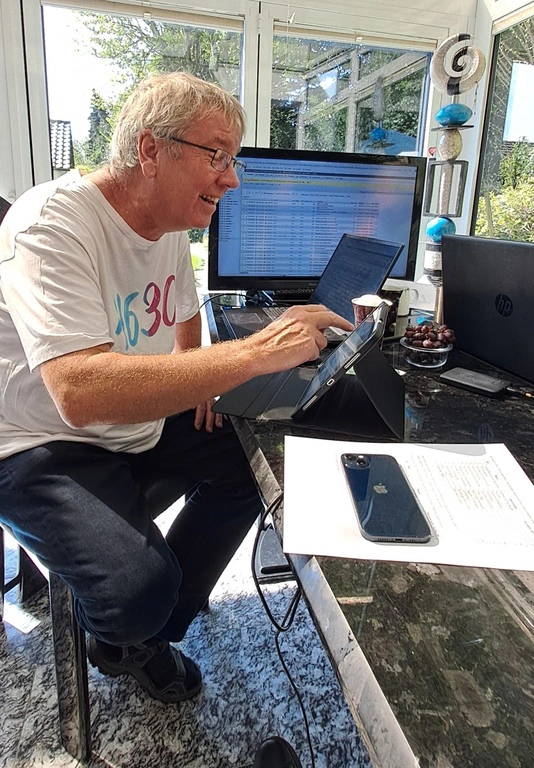 Sonstige Aktivitäten: Besprechung des Internet-Teams